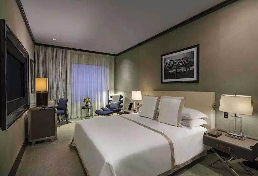 Superior-huone, The Chatwal, The Unbound Collection By Hyatt