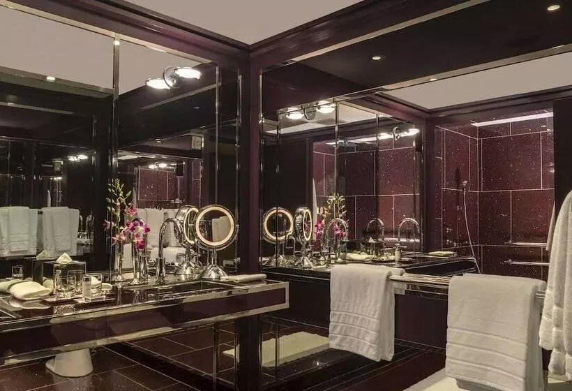 Superior-huone, The Chatwal, The Unbound Collection By Hyatt