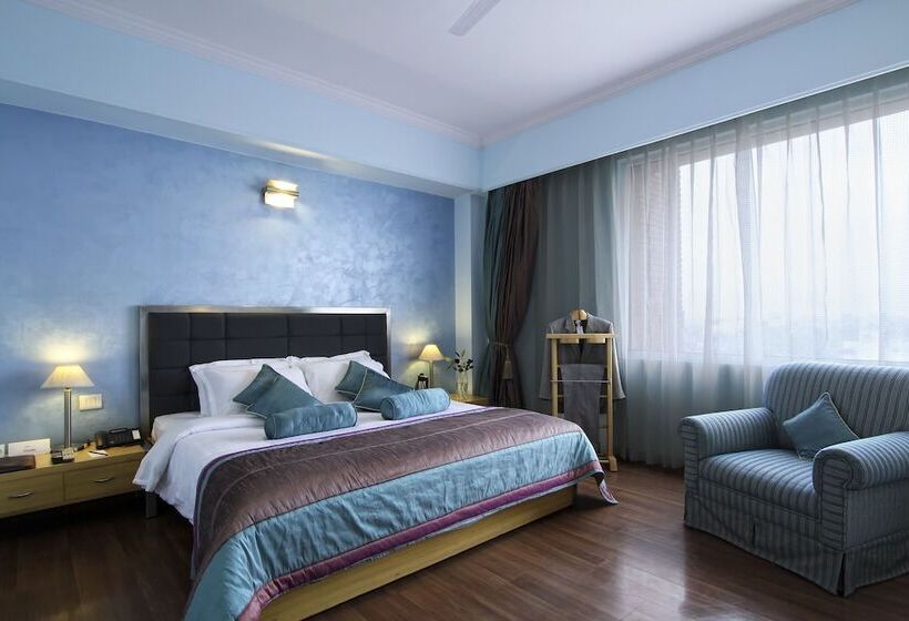 Люкс, The Piccadily