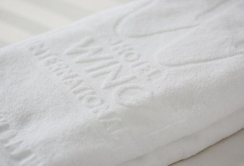 标准工作室, Wing International Korakuen