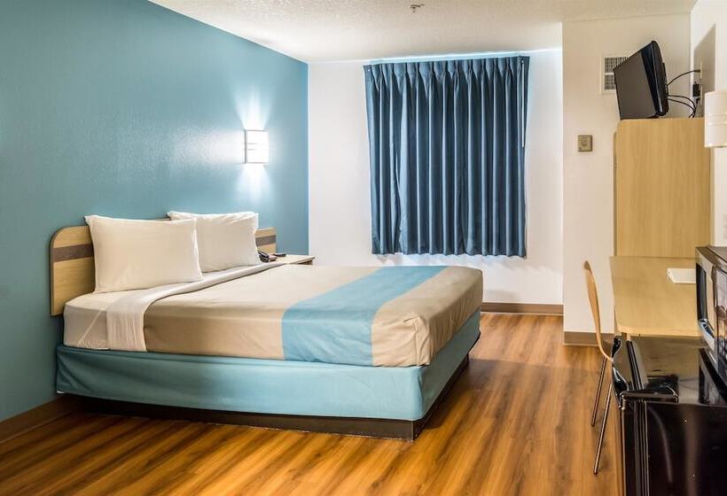 Номер Deluxe Адаптированный для Инвалидов, Motel 6 Lincoln City, Or