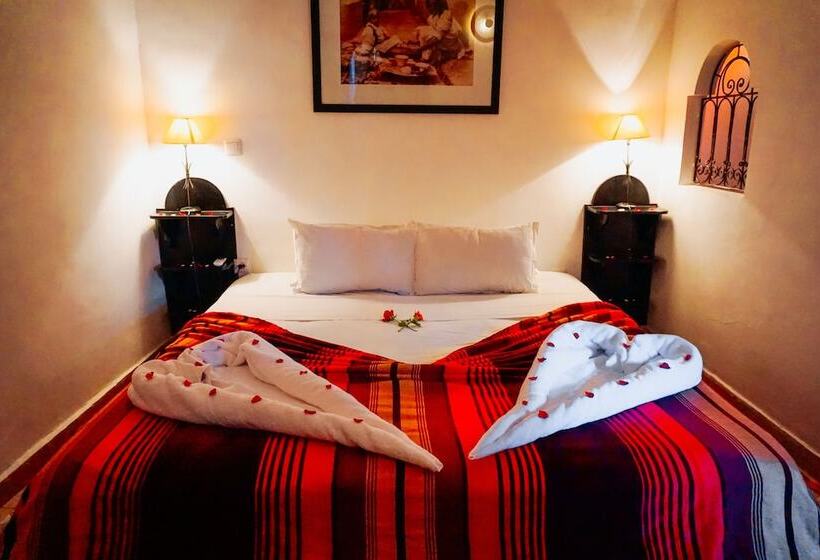 سوییت جونیور, Riad Nora