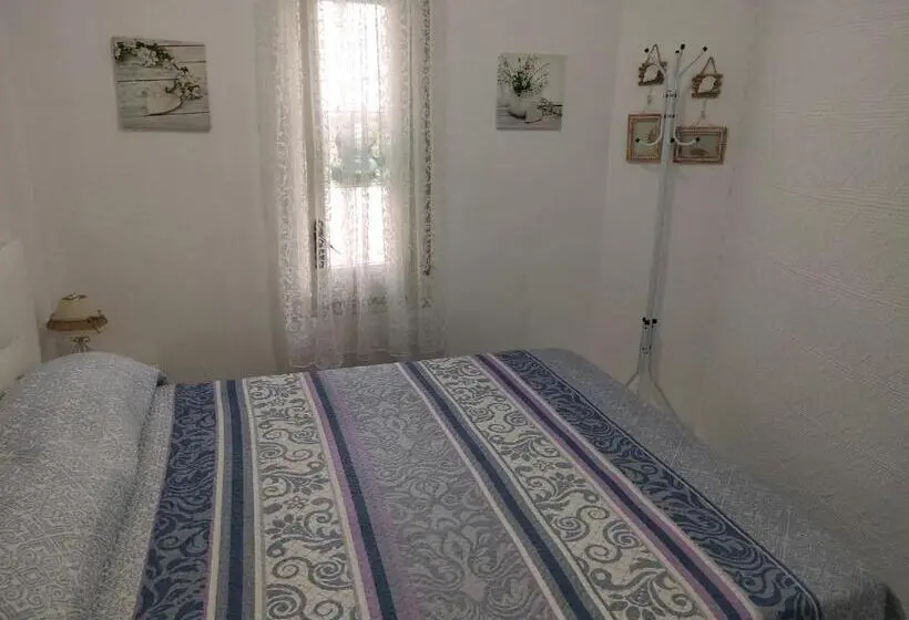 スタンダードルーム, B&b Com A Casa Teva