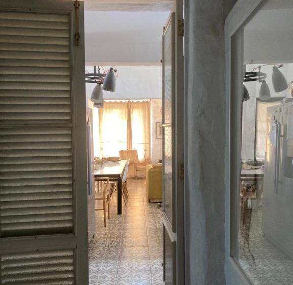 ‫فيلا غرفة نوم واحدة, Kleinkloof Farm