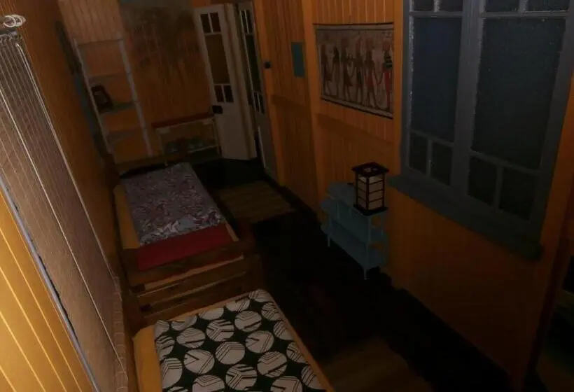 エコノミールーム, Mango Tourist Hostel
