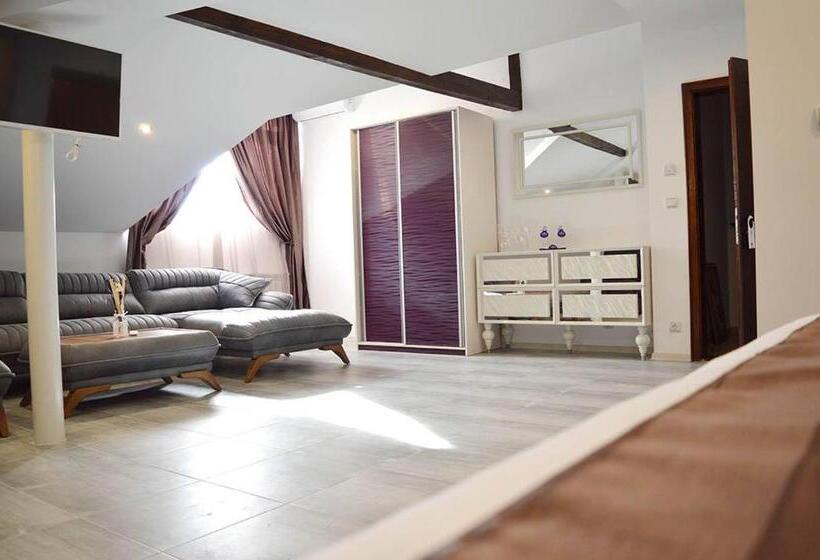 带大床的标准工作室, Arbanasi Deluxe Villa