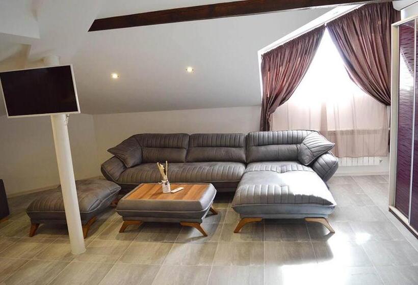 带大床的标准工作室, Arbanasi Deluxe Villa