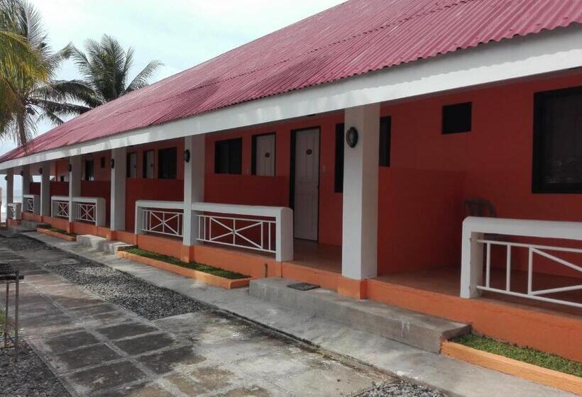 غرفة سوبيريور, The Waterfront Beach Resort