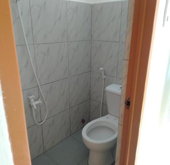 غرفة إقتصادية, The Waterfront Beach Resort