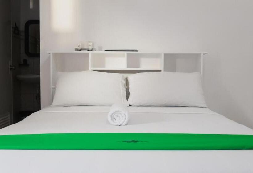 غرفة سوبيريور, The Waterfront Beach Resort