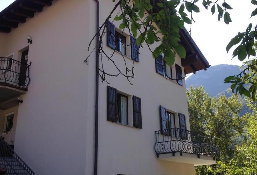 اتاق دوبلکس, B&b I Pioppi