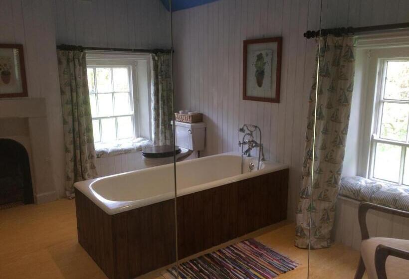 غرفة قياسية, Barmoors