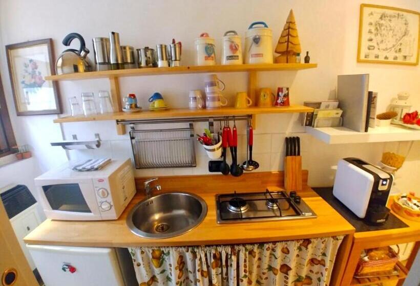 اتاق استاندارد سه نفره, La Quiete Di Viterbo