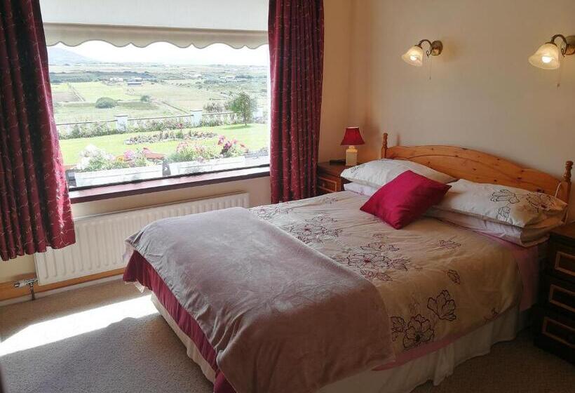 디럭스 룸, The Three Arches