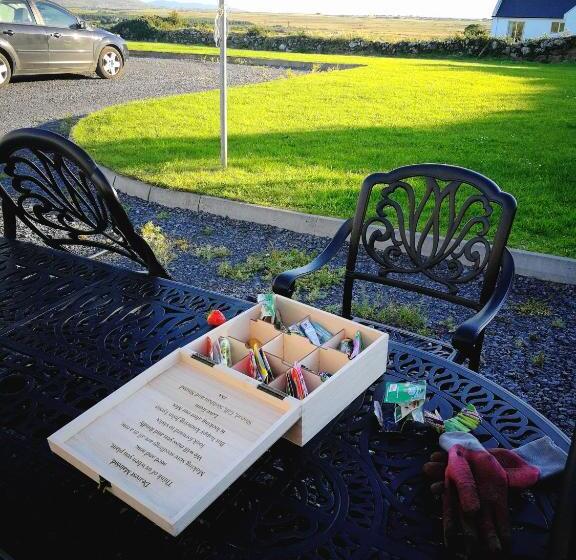 디럭스 룸, The Three Arches