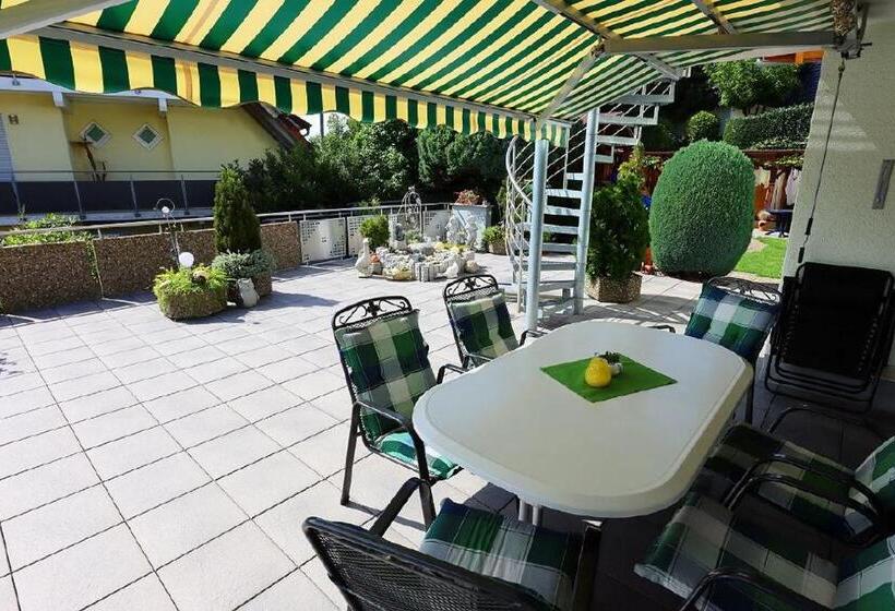 Quarto standart vista jardim, Haus Gerlinde