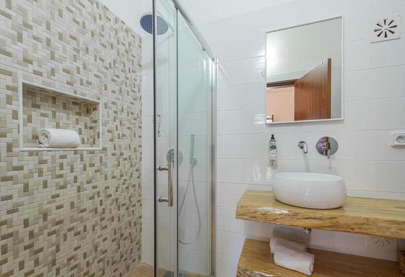 １ベッドルームハウス, Monte Do Cerro