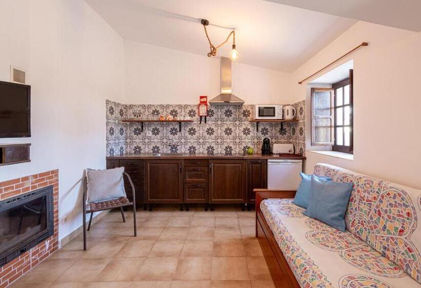 １ベッドルームハウス, Monte Do Cerro