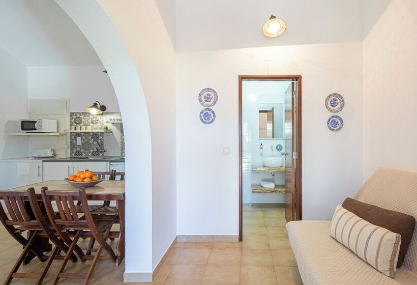 １ベッドルームハウス, Monte Do Cerro