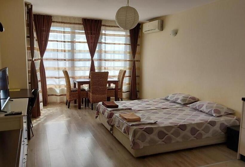 스탠다드 룸 공동 욕실, Panorama Apartment & Rooms Veliko Turnovo