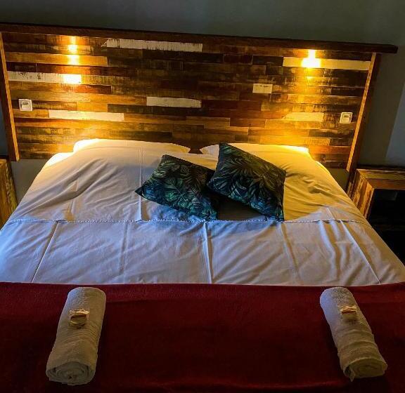 سوییت, Rosamar Suites