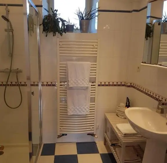 اتاق استاندارد برای معلولان, Tartigousse
