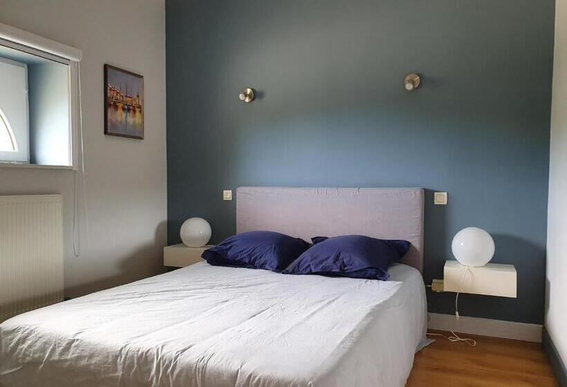 غرفة قياسية مطلّة علي الحديقة, Tartigousse