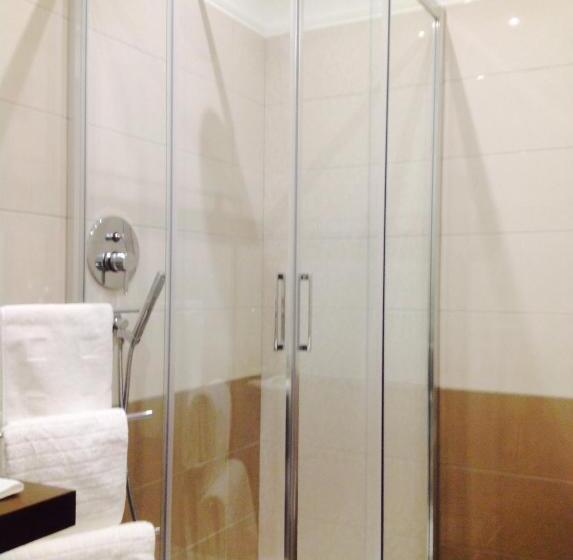 3-Bett-Standardzimmer, Grignetti Bed