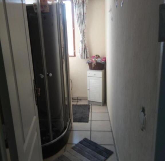 1階の1ベッドルームアパートメント, Mouhet Appartement Sortie 21 A20