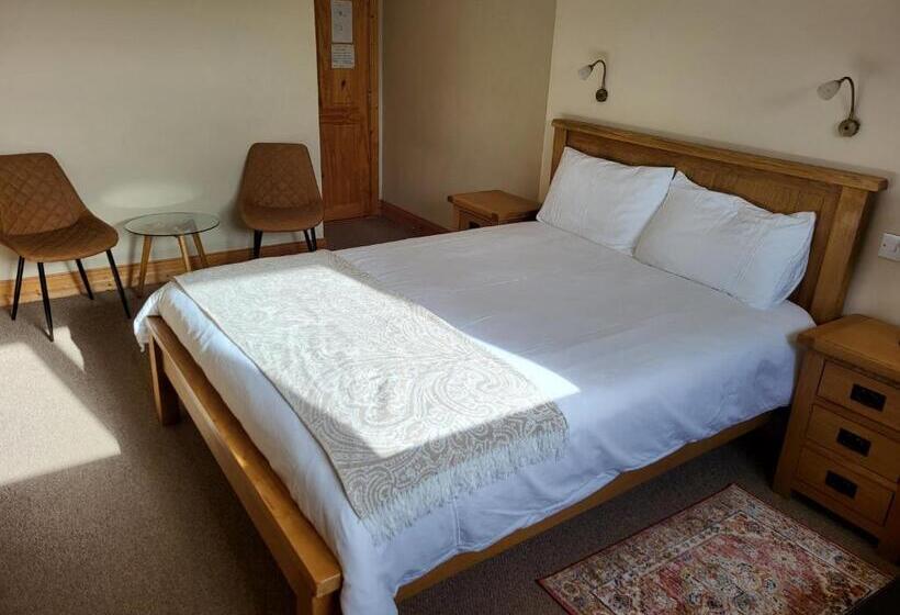 חדר משפחתי חדר אמבטיה משותף, Riverside Glanworth