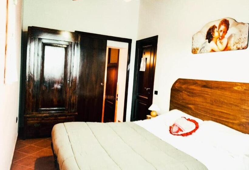 Номер Стандарт Вид на Сад, Country Rooms & Suite La Quercia