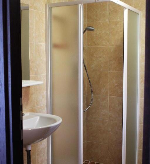 חדר קלאסי לארבעה, Country Rooms & Suite La Quercia