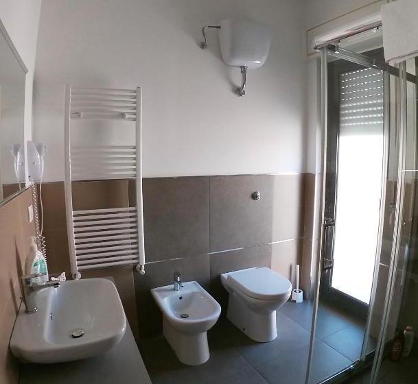 اتاق استاندارد چهار تخته, B&b A Due Passi