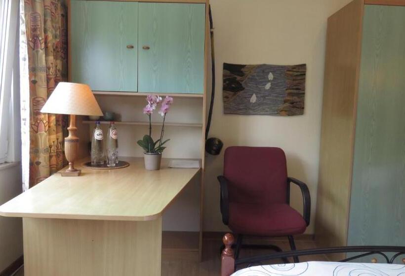 スタンダードルーム, Prince D Orange Bed & Breakfast