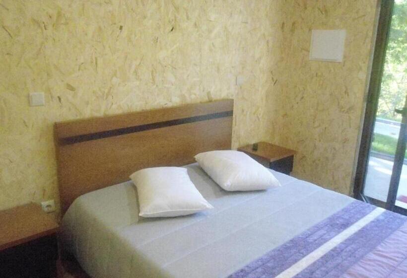 Номер Стандарт, Campismo Rural Rio Caldo Geres