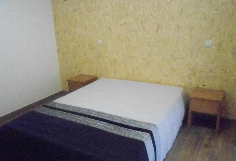 Дом 2 Спальни, Campismo Rural Rio Caldo Geres