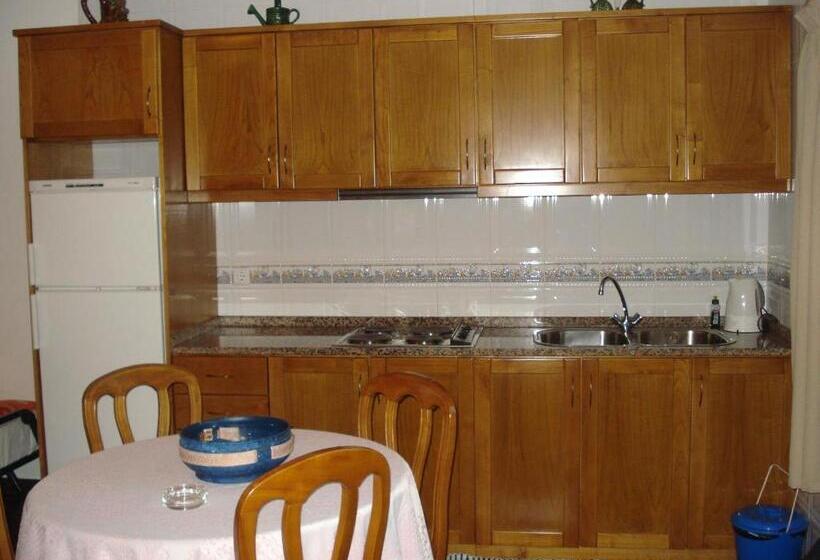 شقة غرفة واحدة مطلة على حمام السباحة, Lobateira Villas