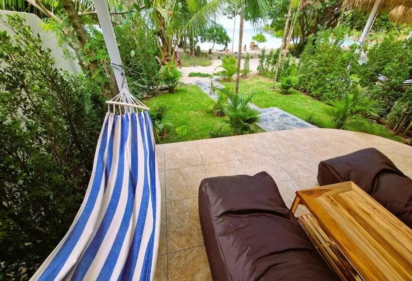 Superior bungalow with view, Secret Beach Bungalows
