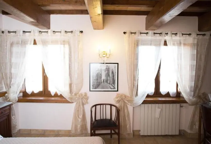 スタンダードルーム, B&b Valle Degli Ulivi Vallecorsa