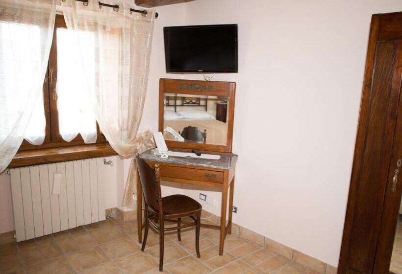 חדר סטנדרט נוף להרים, B&b Valle Degli Ulivi Vallecorsa