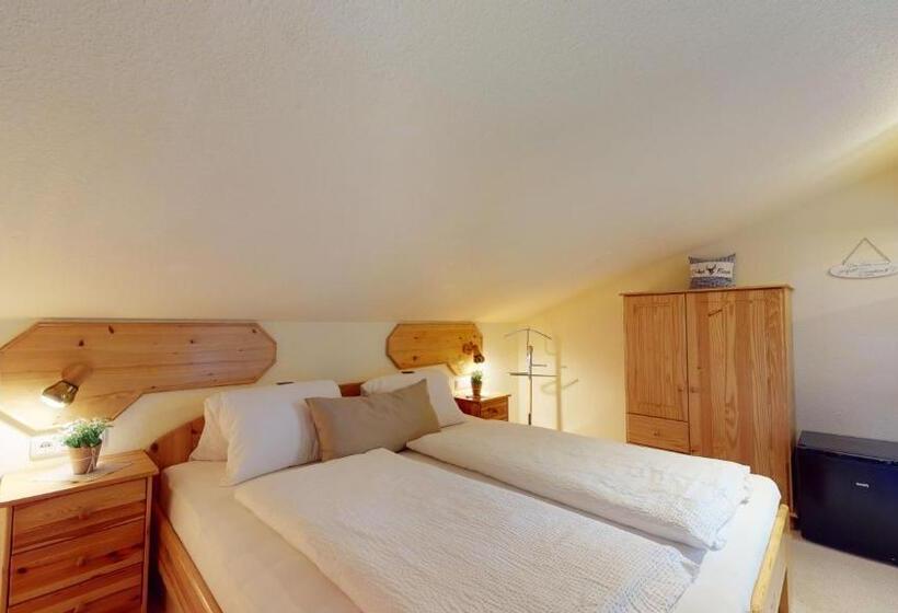 غرفة قياسية مزوَّدة بشُرفة, Chalet Tirol Waidring