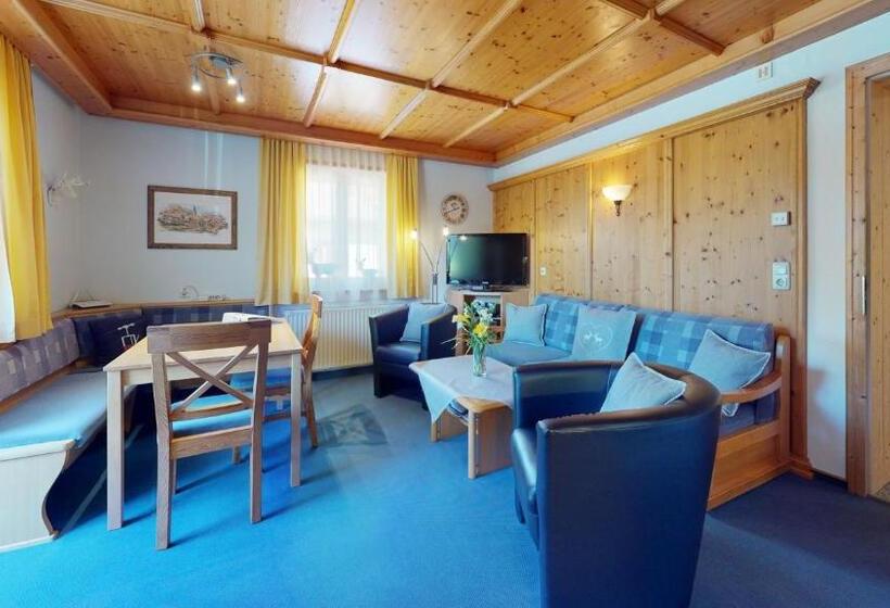 Апартаменты 2 Спальни с Балконом, Chalet Tirol Waidring