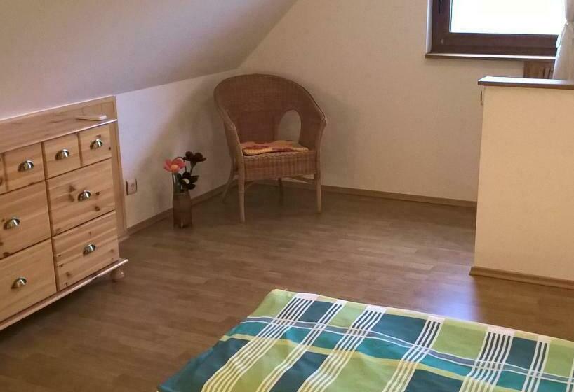 Дом 1 Спальня, Cseresznyevirág Vendégházak