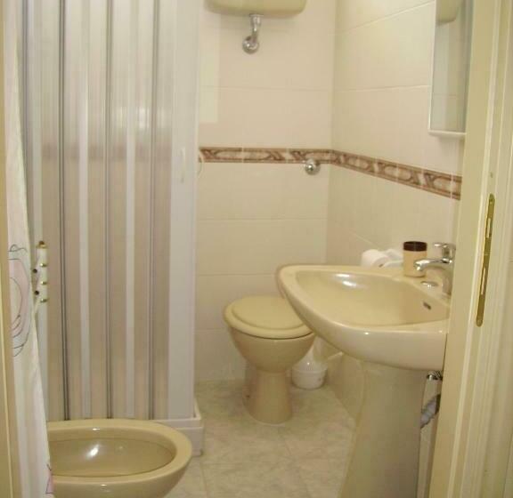 Habitació Estàndard, Helios Rooms