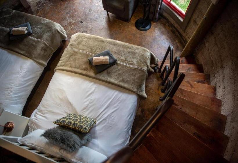 בקתה סטנדרטית, Fairview Estates