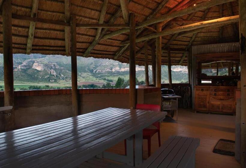 בקתה סטנדרטית, Fairview Estates