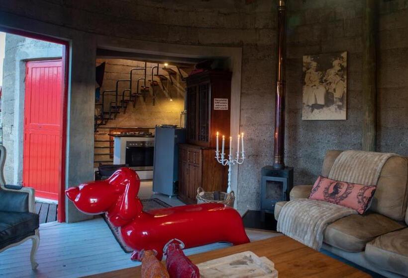 בקתה סטנדרטית, Fairview Estates