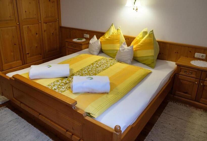 발코니가 있는 2 베드룸 아파트, Rieserhof/fam. Meißnitzer