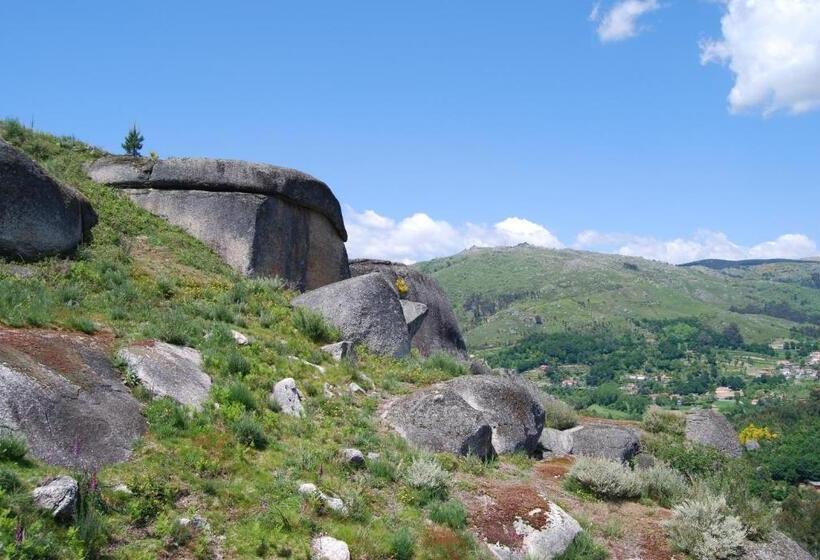 ویلای یک اتاق خوابه با استخر شنا, Quinta Casa Da Fonte