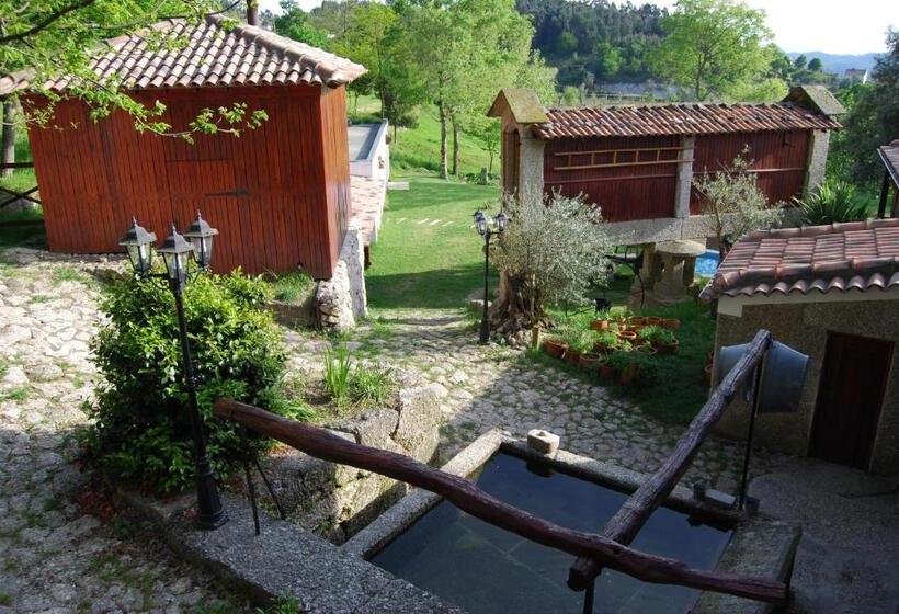 ویلای یک اتاق خوابه با استخر شنا, Quinta Casa Da Fonte